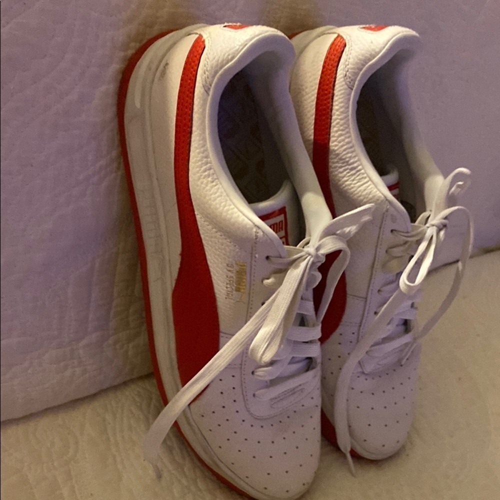 Puma White and Red Sneakers